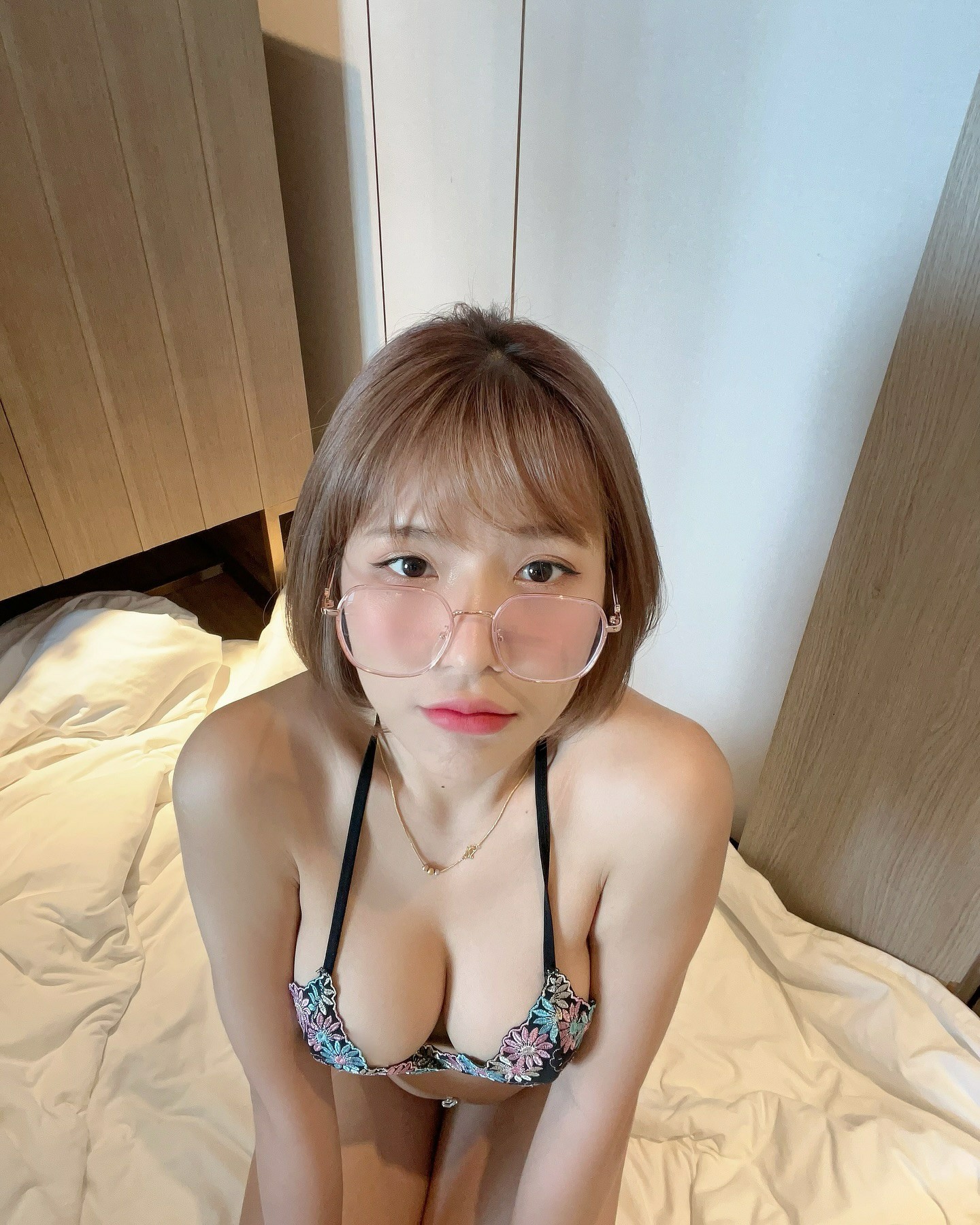 พลอย อรดา onlyfans18+